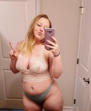 Independent companion Alleen
 in Tuscaloosa, Alabama - HoneyAffair
